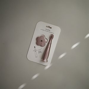 Mushie Szczoteczka do Nauki Mycia Ząbków Flower Soft Lilac