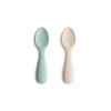 Mushie Łyżeczki Startowe dla Malucha – 2- pack Cambridge Blue/Shifting Sand