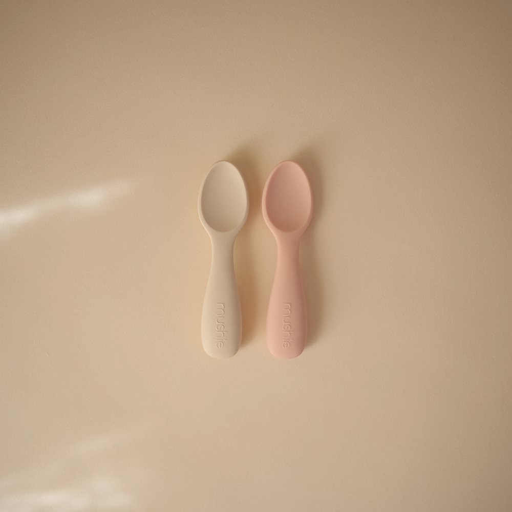 Mushie Łyżeczki Startowe dla Malucha – 2-pack Blush/Shifiting Sand